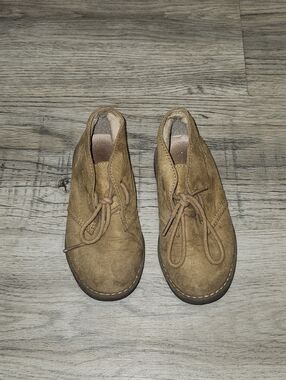 Boy Tan Suede Lace Up Boots Dress Shoes | 11